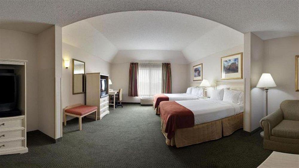 Holiday Inn Express Fremont By Ihg Экстерьер фото