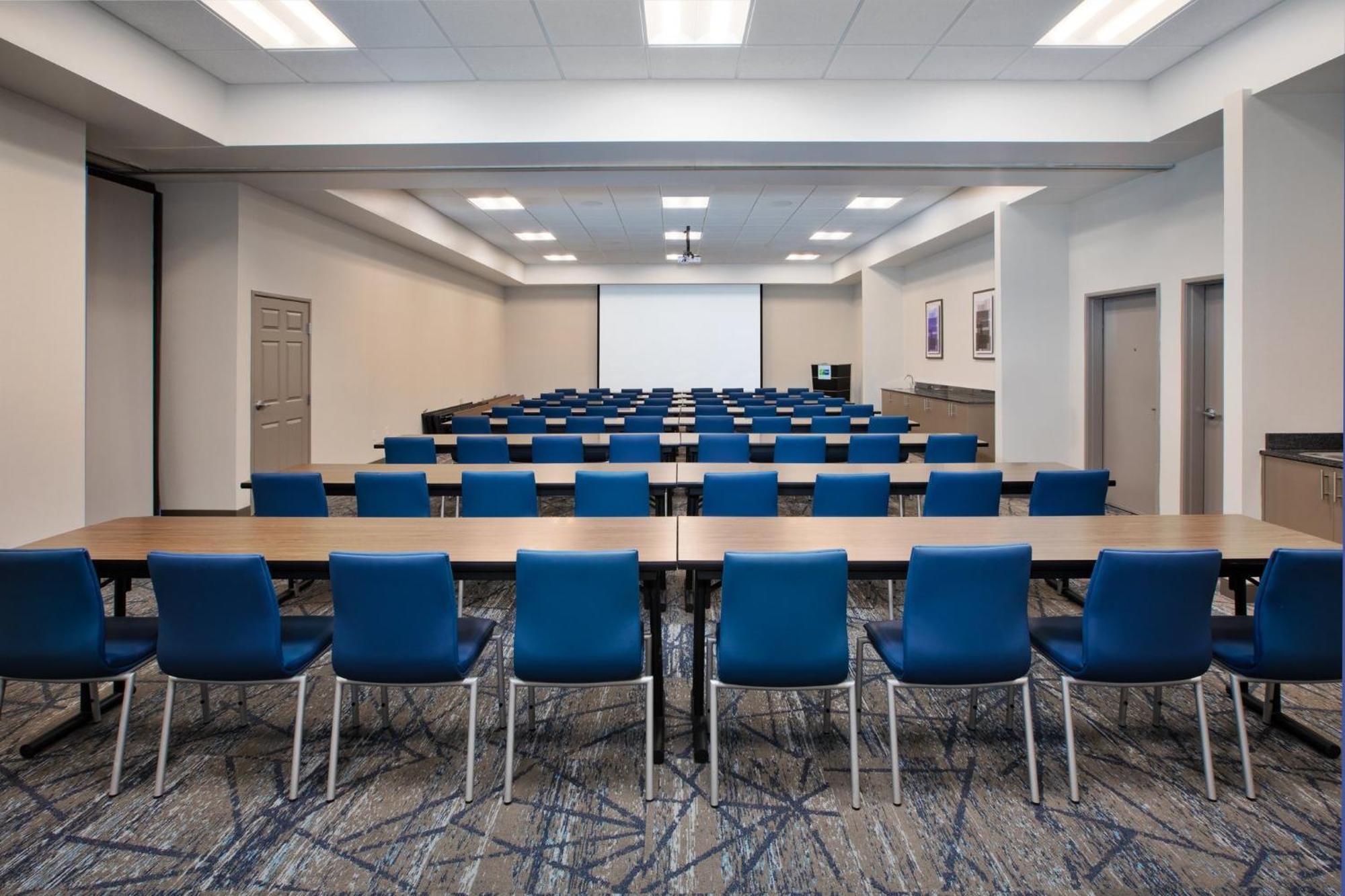 Holiday Inn Express Fremont By Ihg Экстерьер фото