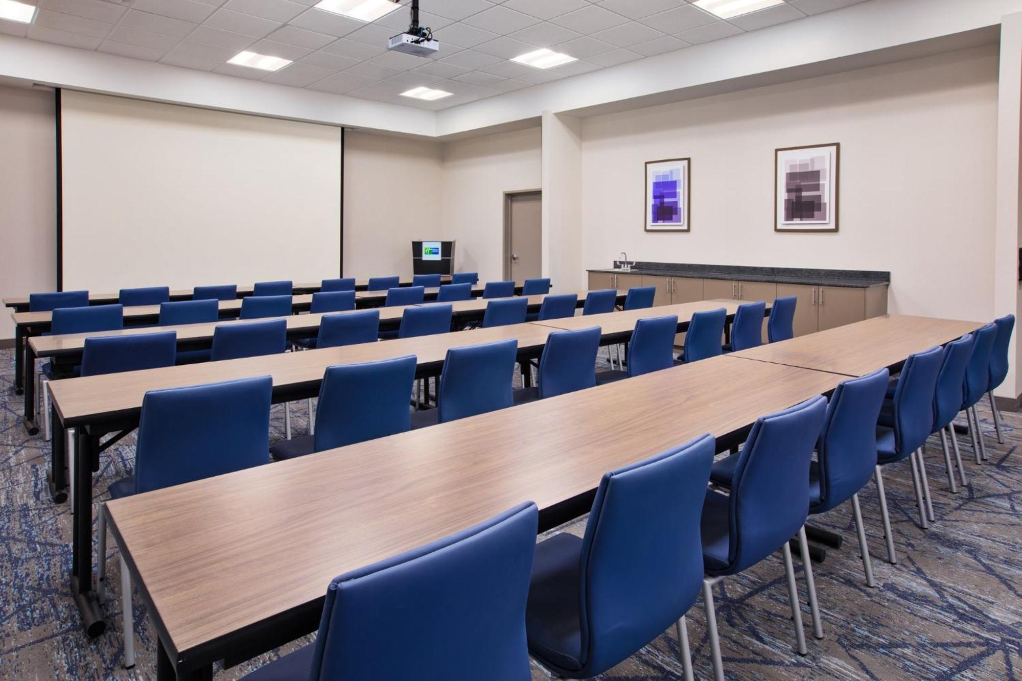 Holiday Inn Express Fremont By Ihg Экстерьер фото