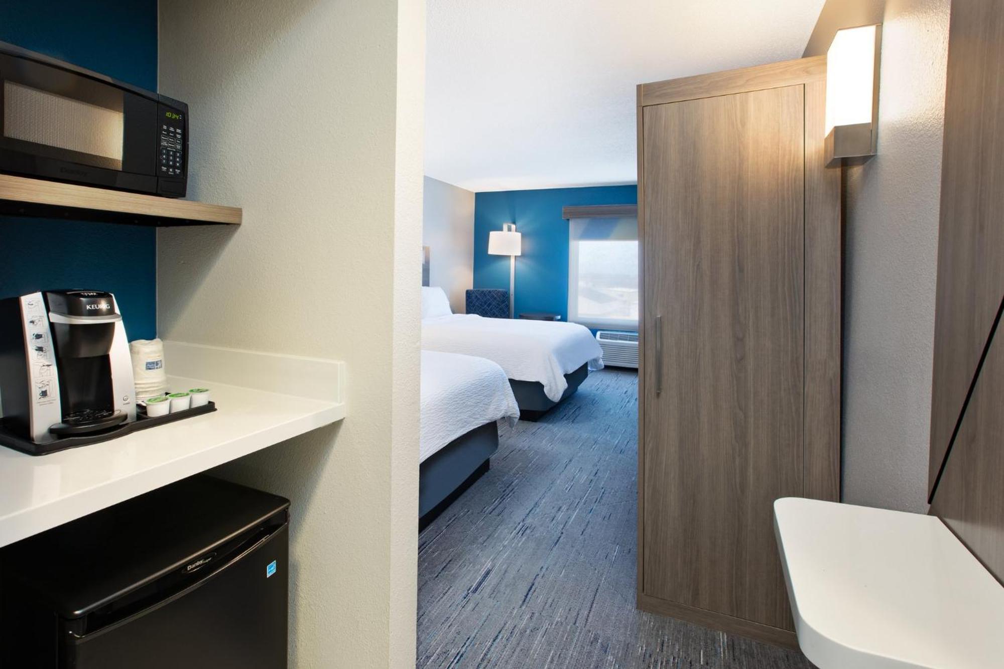 Holiday Inn Express Fremont By Ihg Экстерьер фото