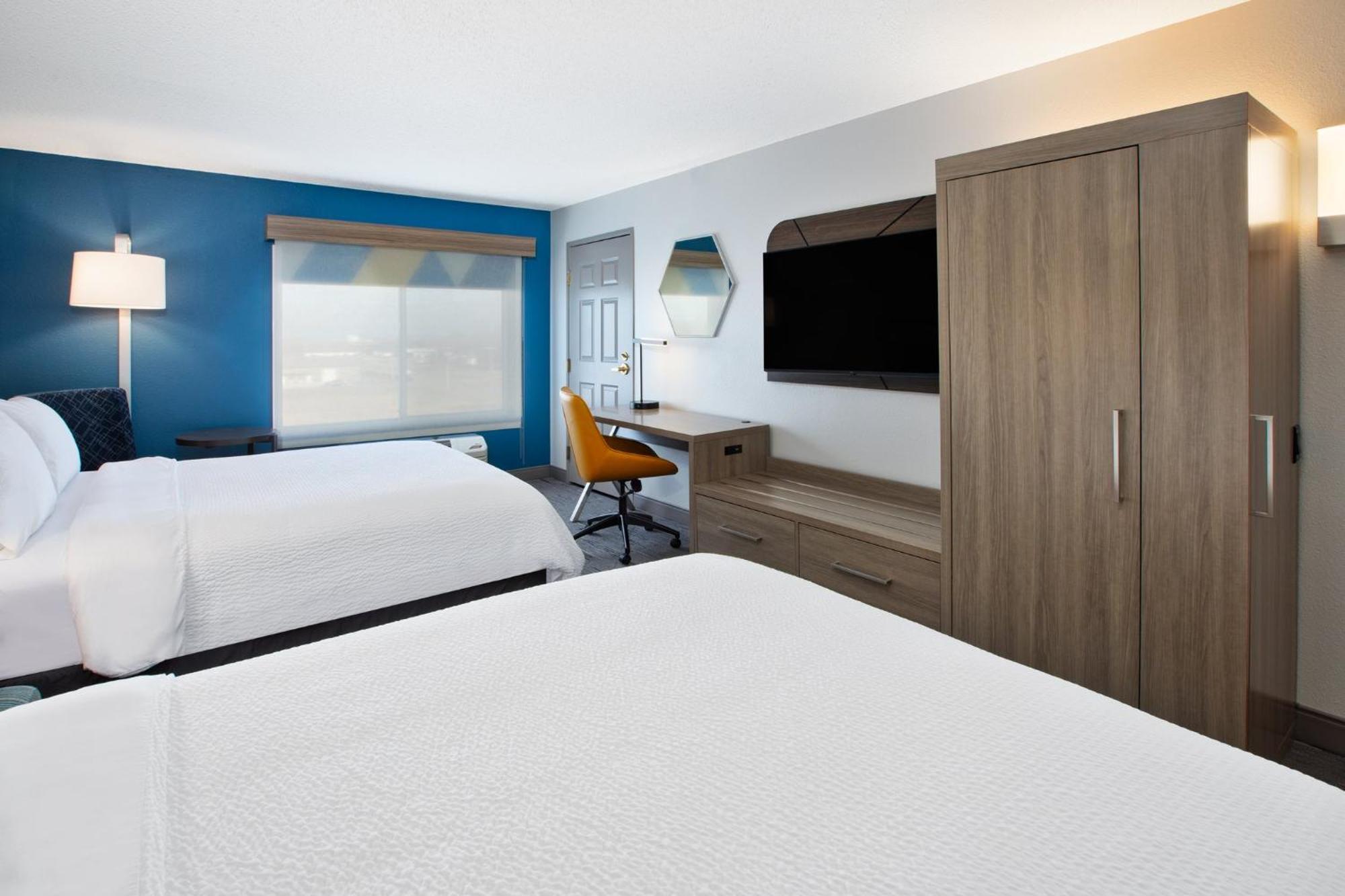 Holiday Inn Express Fremont By Ihg Экстерьер фото