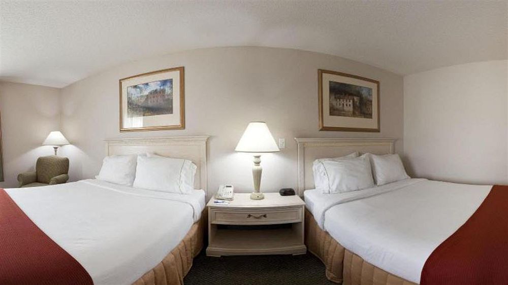 Holiday Inn Express Fremont By Ihg Экстерьер фото